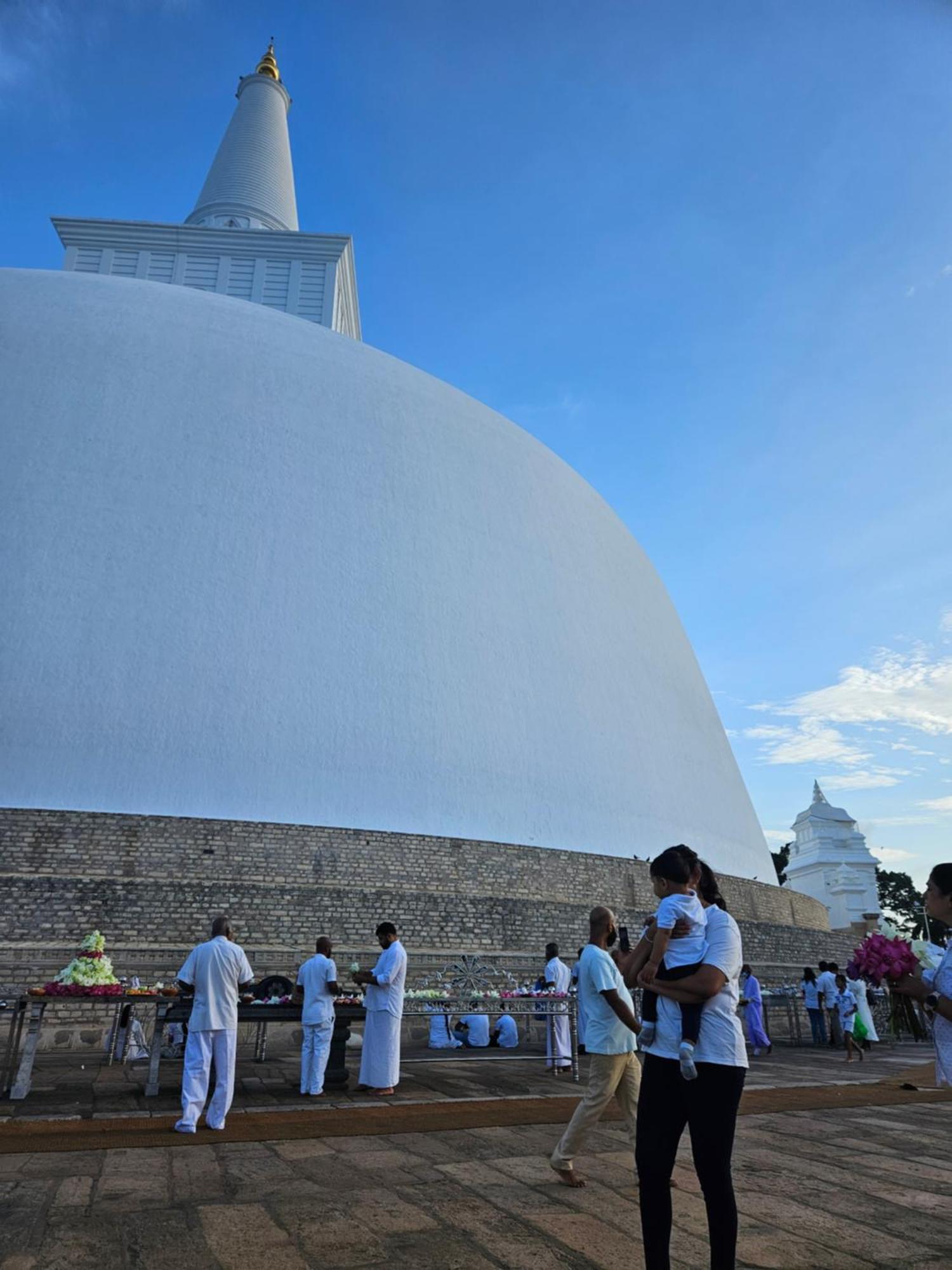 Little Paradise Tourist Guest House And Holiday Home Anuradhapura Exterior photo