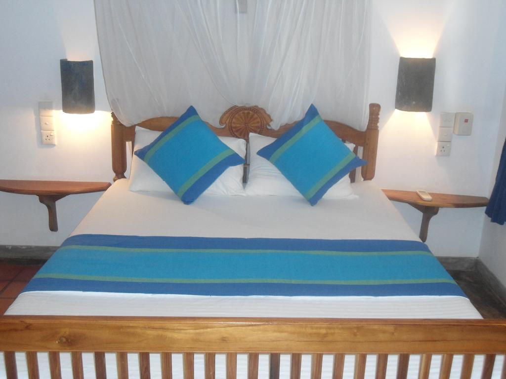 Little Paradise Tourist Guest House And Holiday Home Anuradhapura Room photo