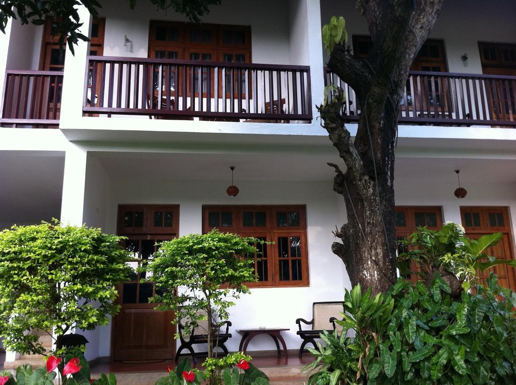 Little Paradise Tourist Guest House And Holiday Home Anuradhapura Exterior photo