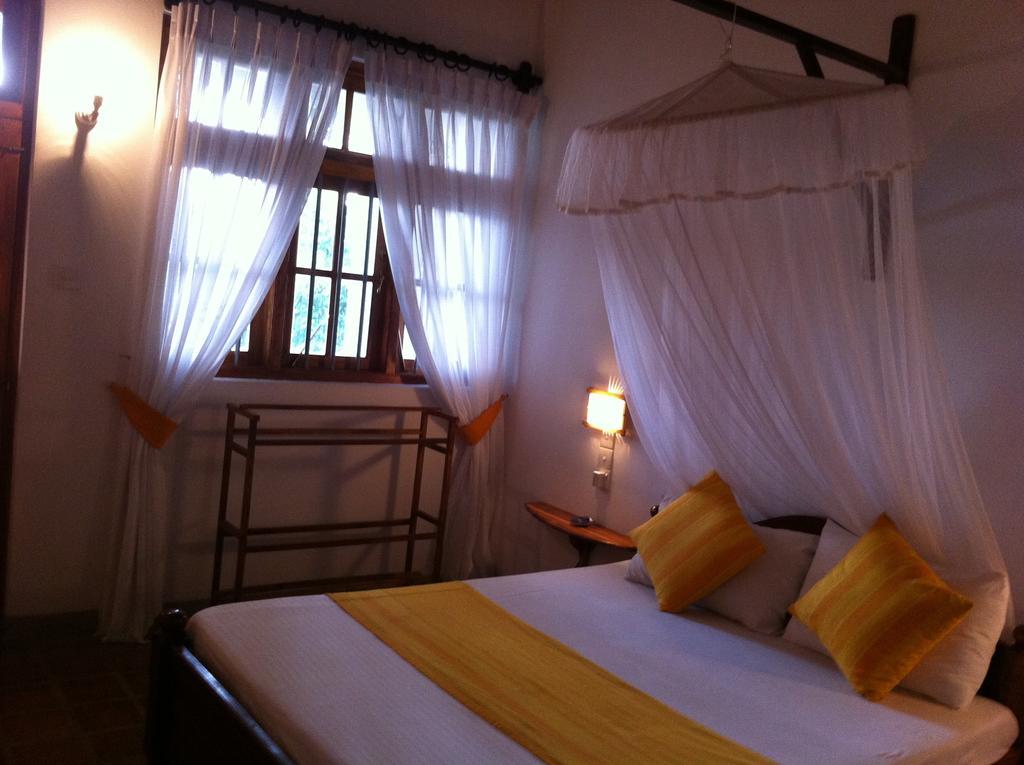 Little Paradise Tourist Guest House And Holiday Home Anuradhapura Room photo